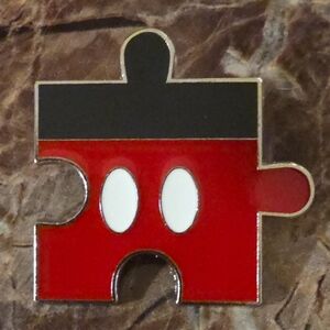 Disney Pin - International Shanghai Mickey Puzzle Disney Collector Trading Pin